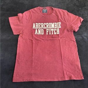 Men’s Abercrombie & Fitch Maroon T-shirt